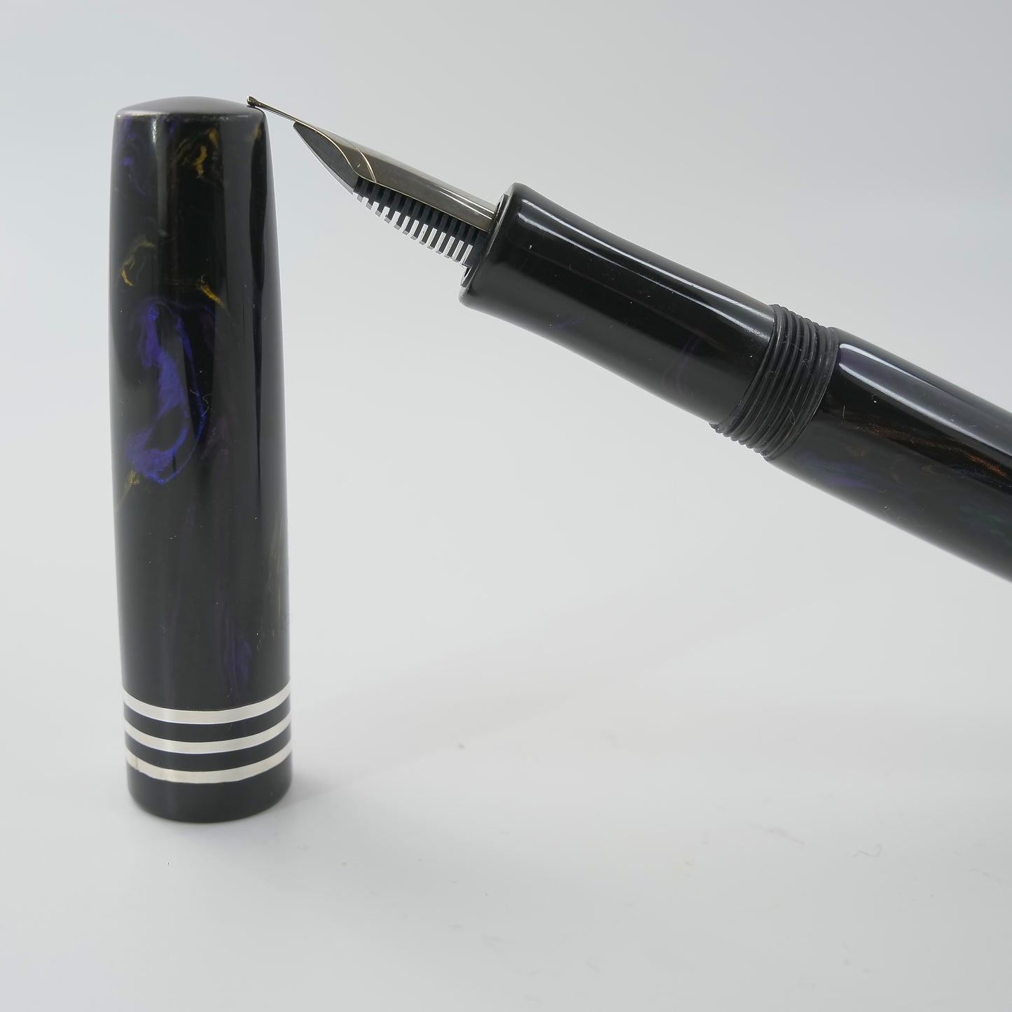 Simply Elegant, Midnight oil, Banded.