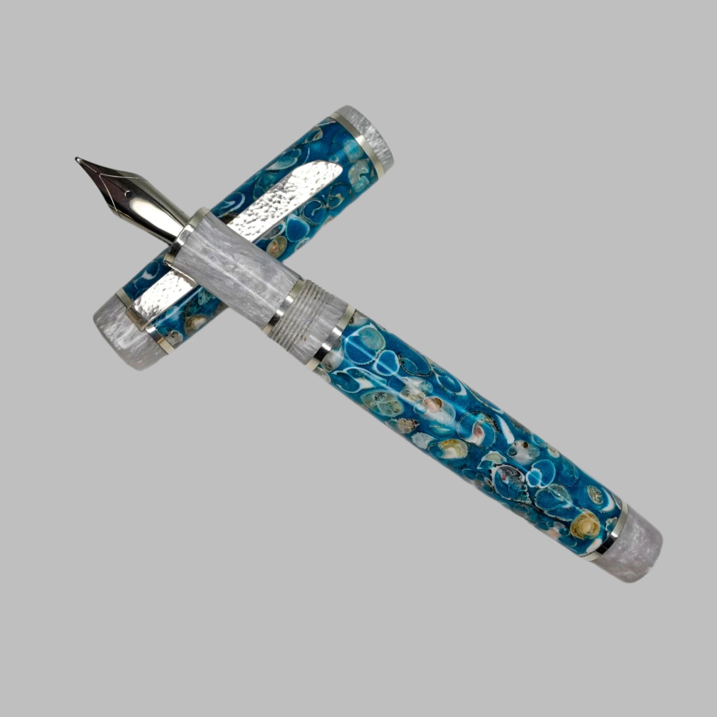 Bamaluz shell Pen. Crustacean blues.