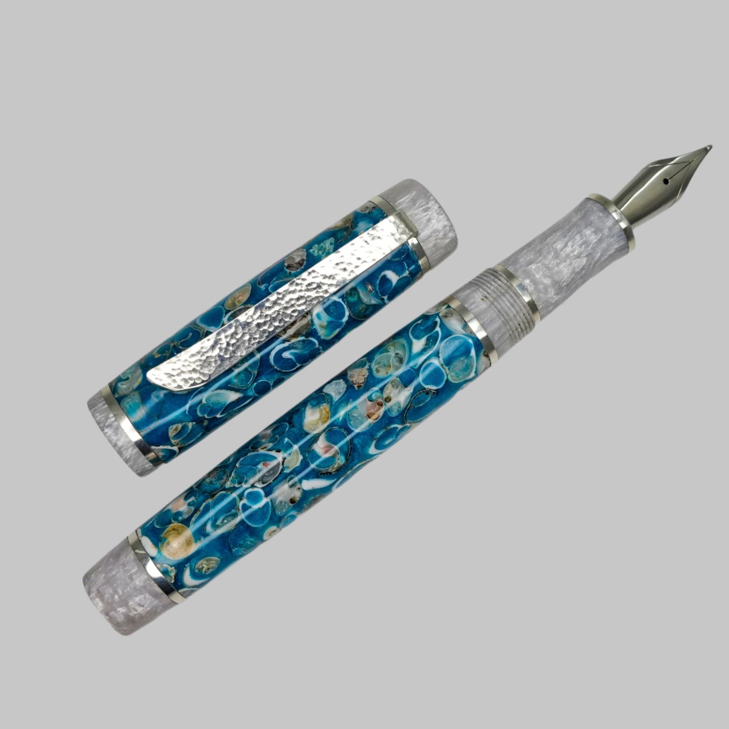 Bamaluz shell Pen. Crustacean blues.