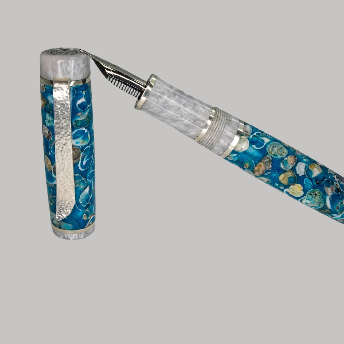 Bamaluz shell Pen. Crustacean blues.
