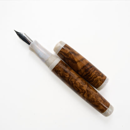 Wood Series Walnut Burr Fountain pen.