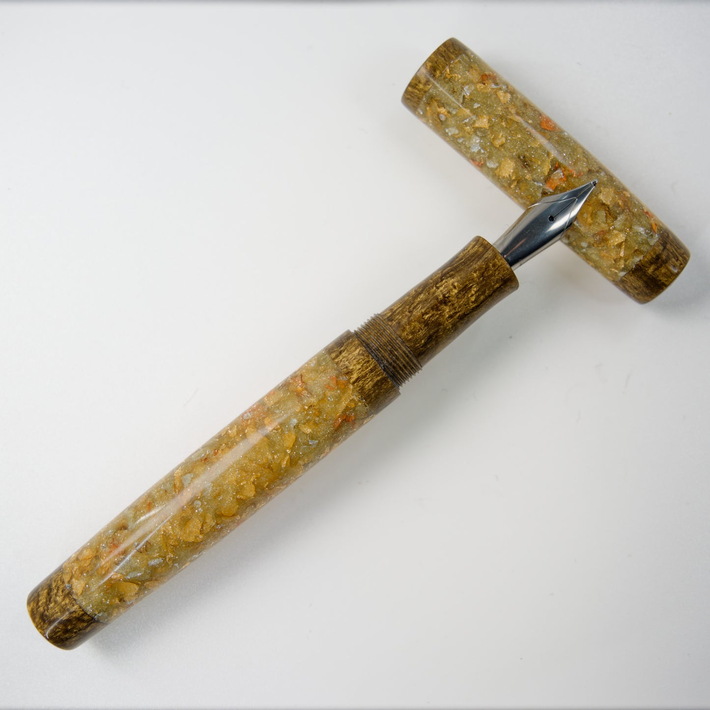 Simply Elegant Fountain pen Glorious Golden Glow.