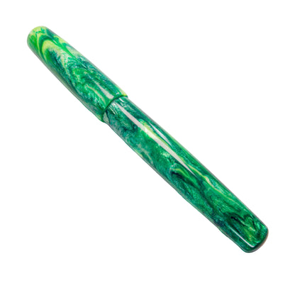 Simply Elegant Fountain Pen, Glorious Green.