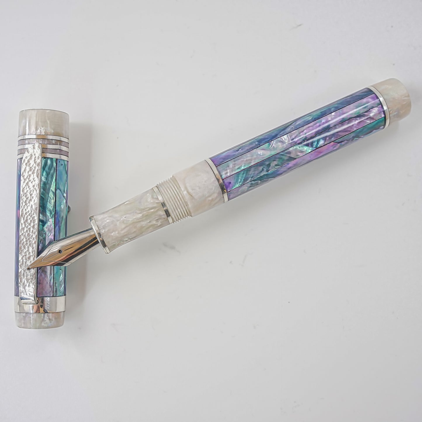 Bamaluz Mother of pearl dark strip