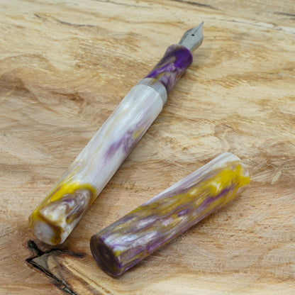 Lemon and Lavender 12 sided pen